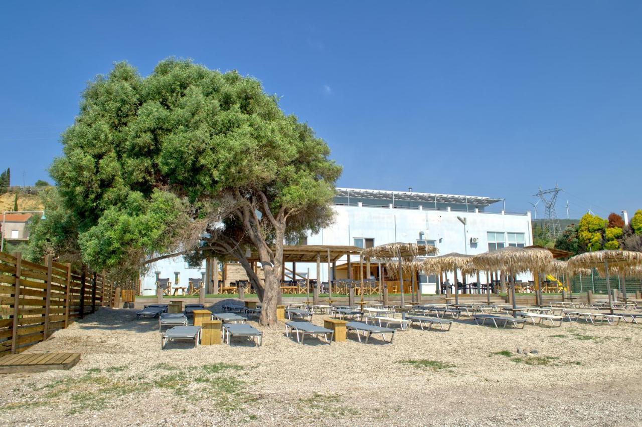 Epipleon Luxury Suites -106- Δωμάτιο 40Τμ Με Βεράντα 45Τμ Μπροστά Στην Θάλασσα Nafpaktos Exterior foto